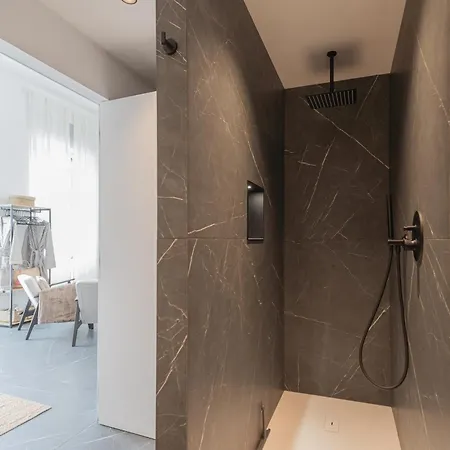 Piccola Lotus By Rent Appartamento *