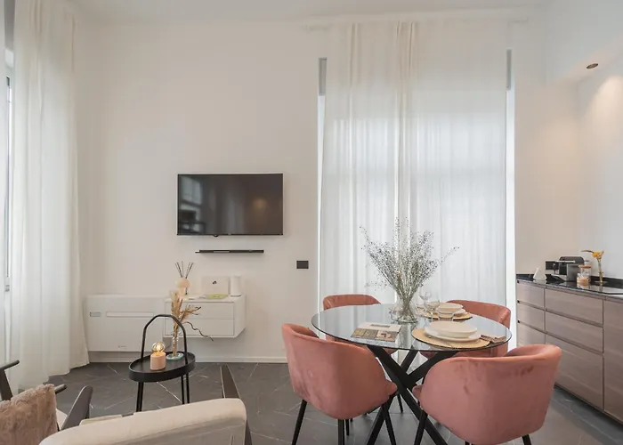 Piccola Lotus By Rent Apartament Carate Urio