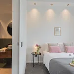 Piccola Lotus By Rent Carate Urio