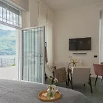 Piccola Lotus By Rent Apartmán